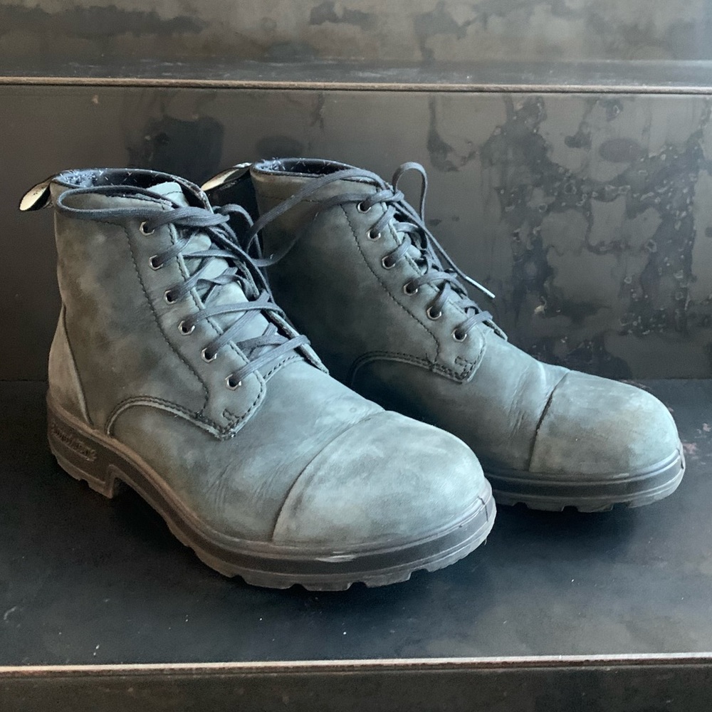 Blundstone 
Lace Up Boots - Rustic Black
Size
7.5 US Women (4.5 AU/UK*)